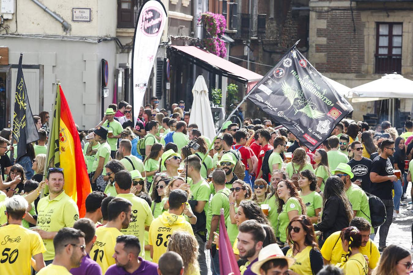 Fotos: Las peñas celebran San Froilán