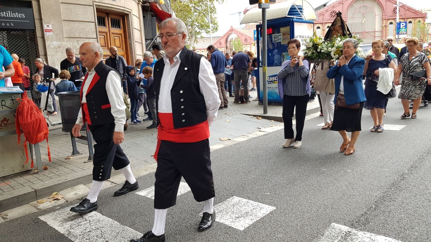 El Centro Leonés en Cataluña conmemora los actos de su patrona con leonoticias como invitado y da cuenta del enorme cariño y sentimiento hacia su tierra | «Esta casa ayuda a que León esté vivo entre nosotros y entre toda la gente y de aquí», aseguran