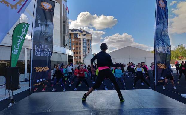 El Corte Inglés y +Fit cierran las fiestas de San Froilán con una sesión de fitness