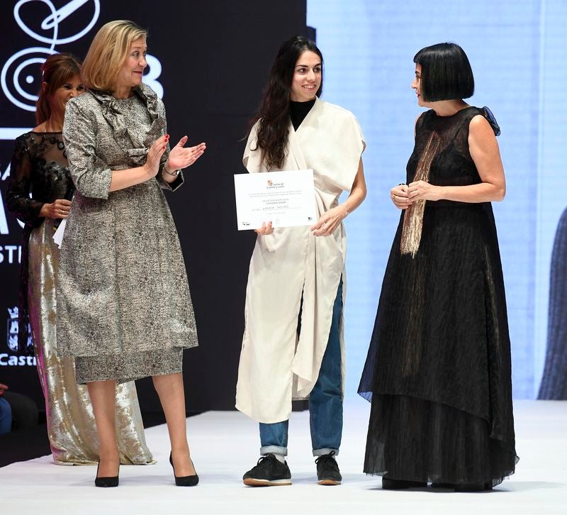 Diseños de María Lafuente, Concha Ceballos y Juanjo Oliva en la XXI Pasarela de la Moda de Castilla y León