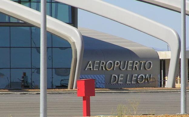 El aeropuerto de León crece un 32% hasta septiembre, con más de 44.800 viajeros