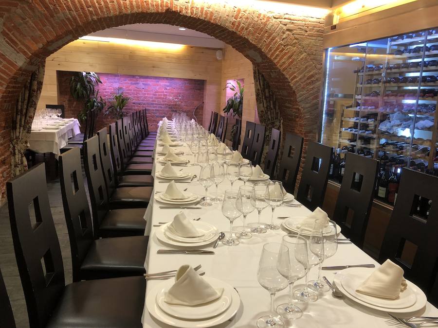 Este restaurante, situado en la calle Ancha, es un lugar perfecto para celebrar cualquier ceremonia y degustar platos frescos y de calidad 