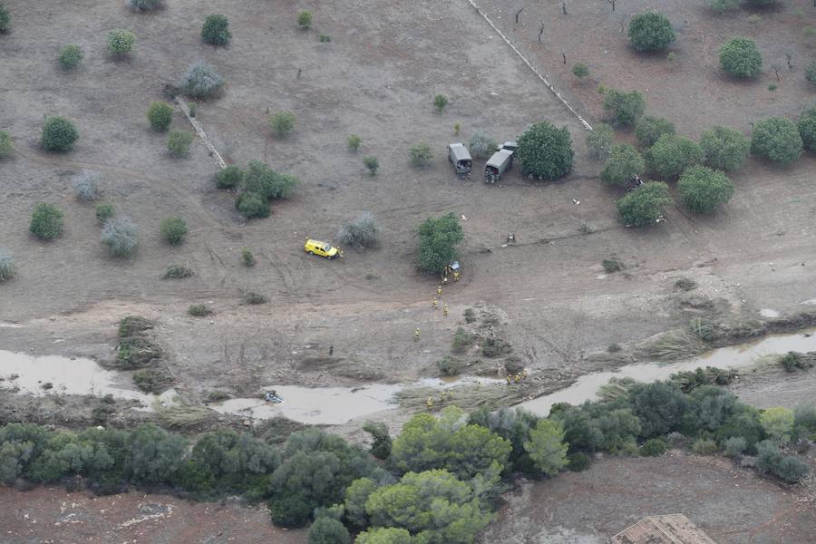 Los efectivos de la UME colaboran en las tareas de recuperación de las zonas afectadas por las inundaciones de Mallorca