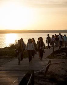 Imagen secundaria 2 - Distintos momentos del festival en la isla de Formentera.