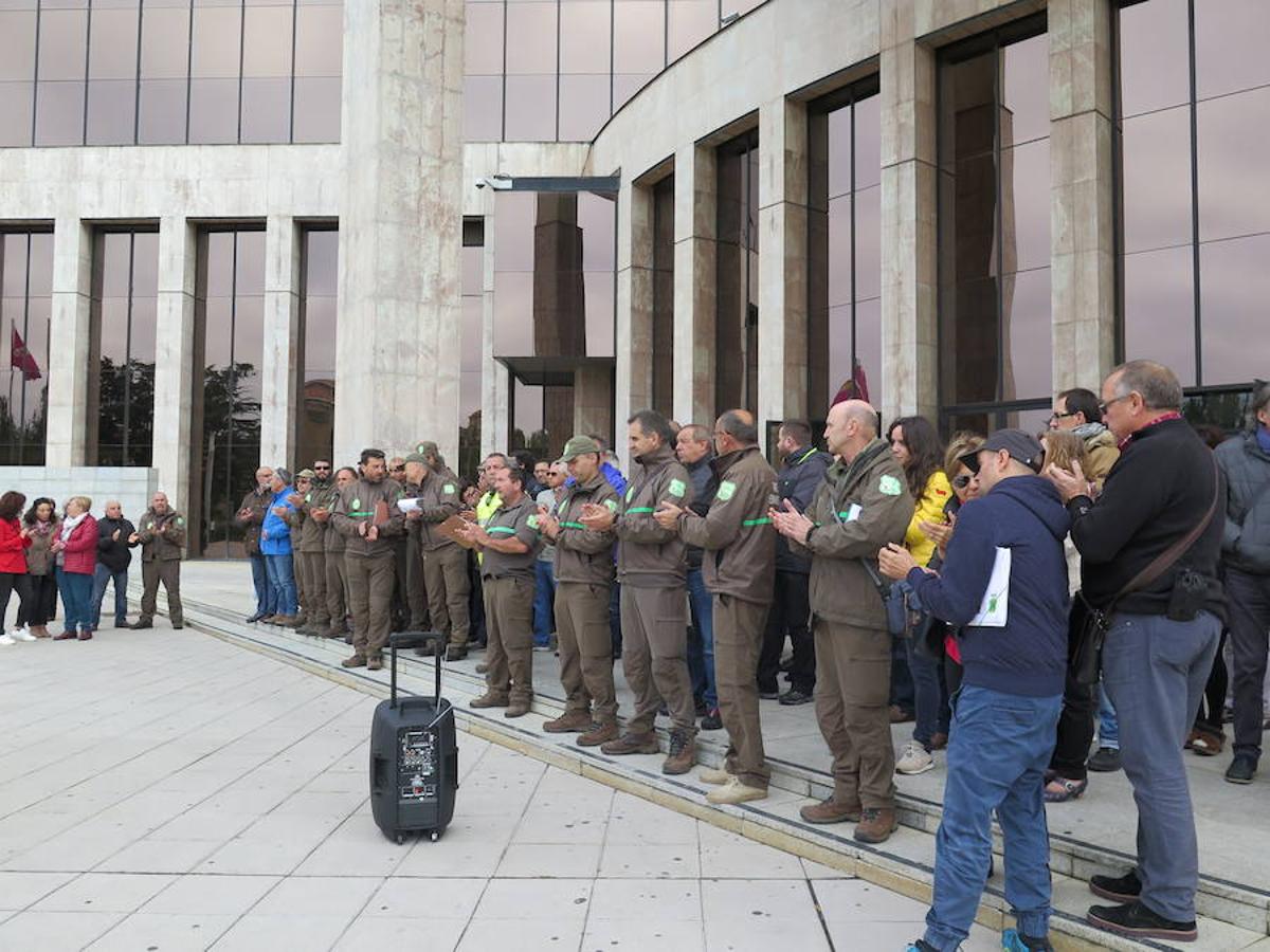 Fotos: Concentración de agentes forestales en León