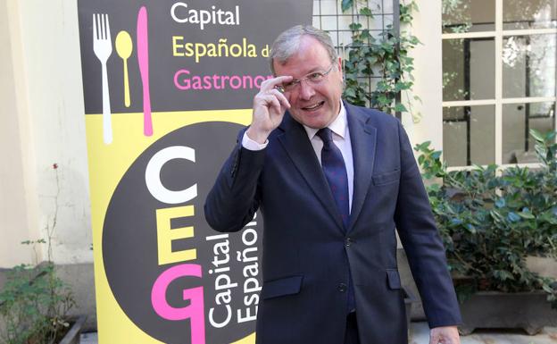 El alcalde de León, Antonio Silván, participó, como miembro del jurado, en la deliberación para la elección de la Capital Gastronómica 2019.