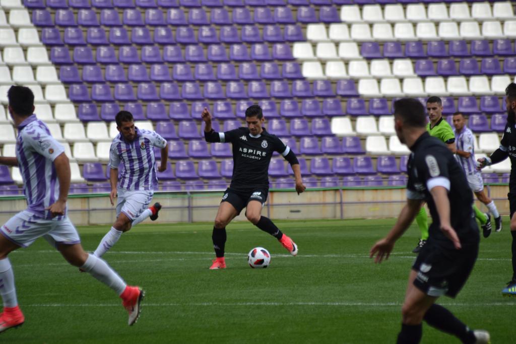 Fotos: Imágenes del choque entre el Valladolid B y la Cultural