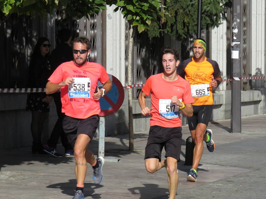 León celebra la carrera 10 kilómetros León, capital española de la gastronomía.