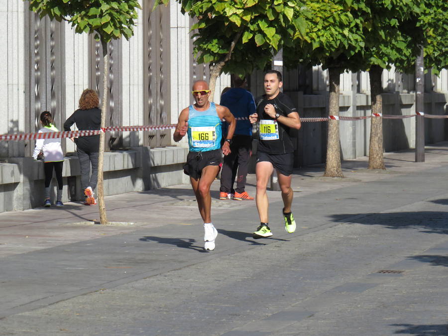 León celebra la carrera 10 kilómetros León, capital española de la gastronomía.