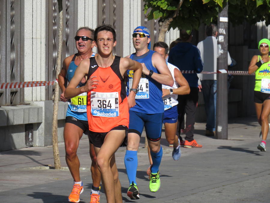 León celebra la carrera 10 kilómetros León, capital española de la gastronomía.