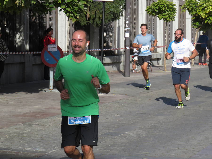 León celebra la carrera 10 kilómetros León, capital española de la gastronomía.