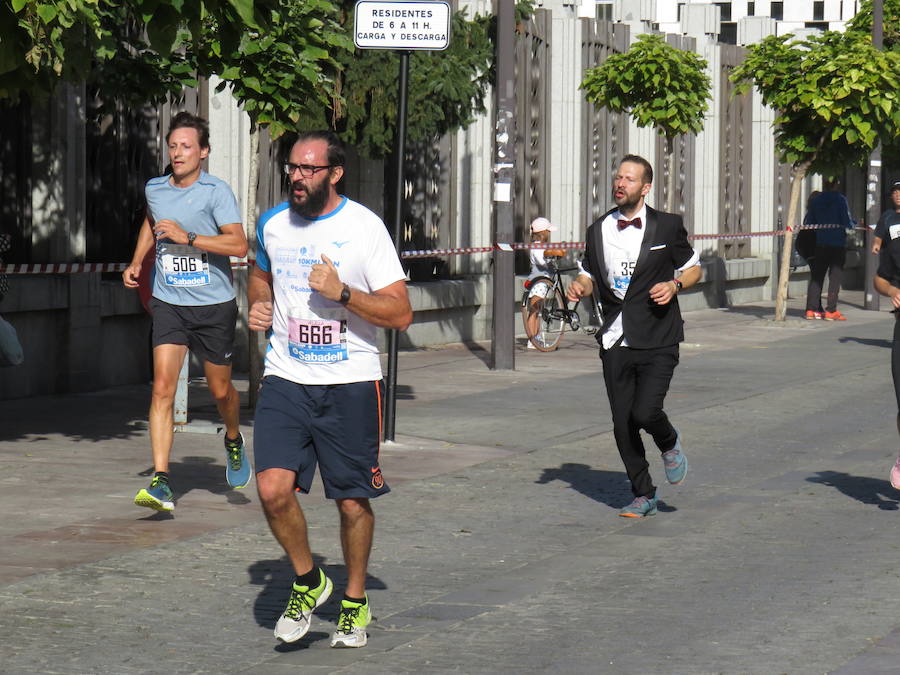 León celebra la carrera 10 kilómetros León, capital española de la gastronomía.