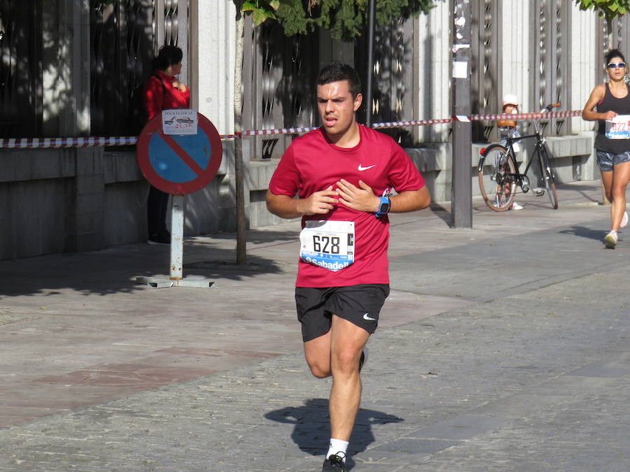 León celebra la carrera 10 kilómetros León, capital española de la gastronomía.