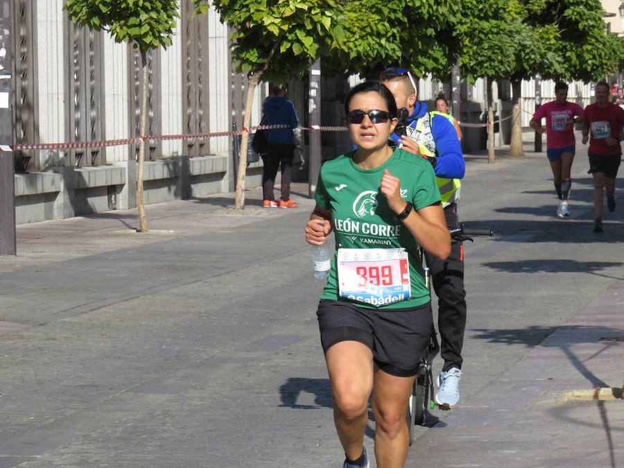 León celebra la carrera 10 kilómetros León, capital española de la gastronomía.