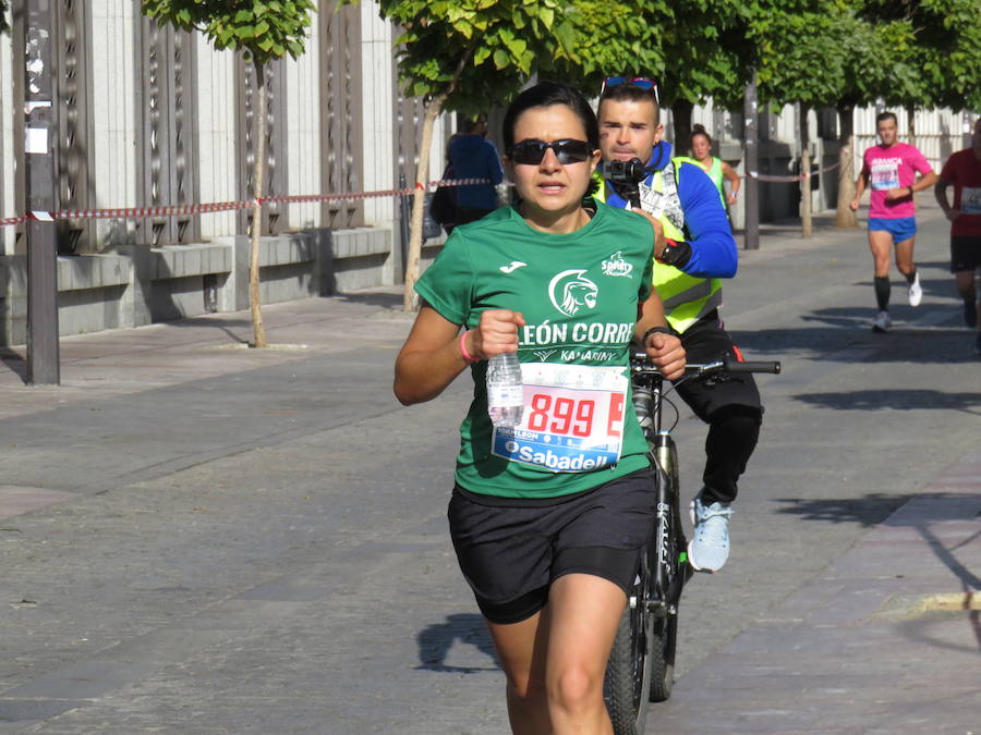 León celebra la carrera 10 kilómetros León, capital española de la gastronomía.