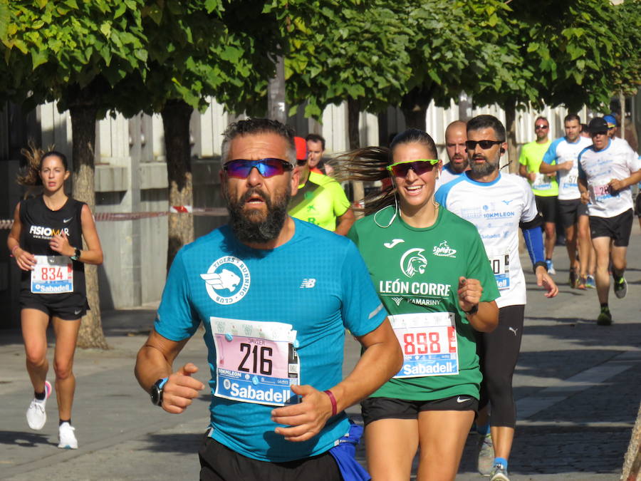 León celebra la carrera 10 kilómetros León, capital española de la gastronomía.