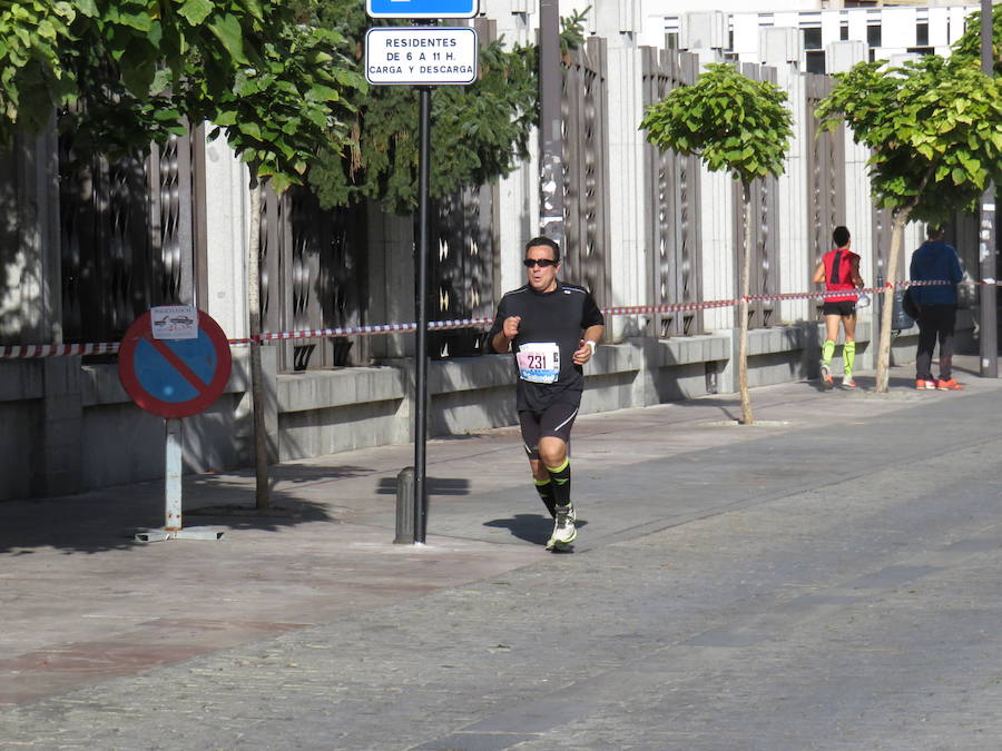 León celebra la carrera 10 kilómetros León, capital española de la gastronomía.