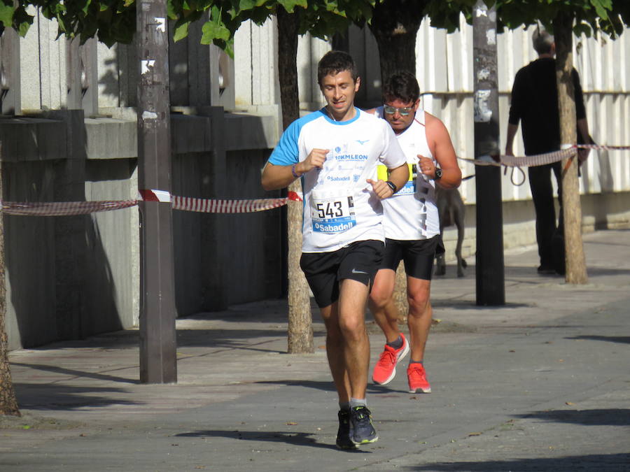 León celebra la carrera 10 kilómetros León, capital española de la gastronomía.