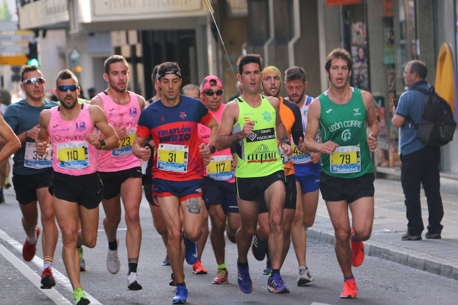 Fotos: Paso de los &#039;10 Kilómetros&#039; por Ordoño II