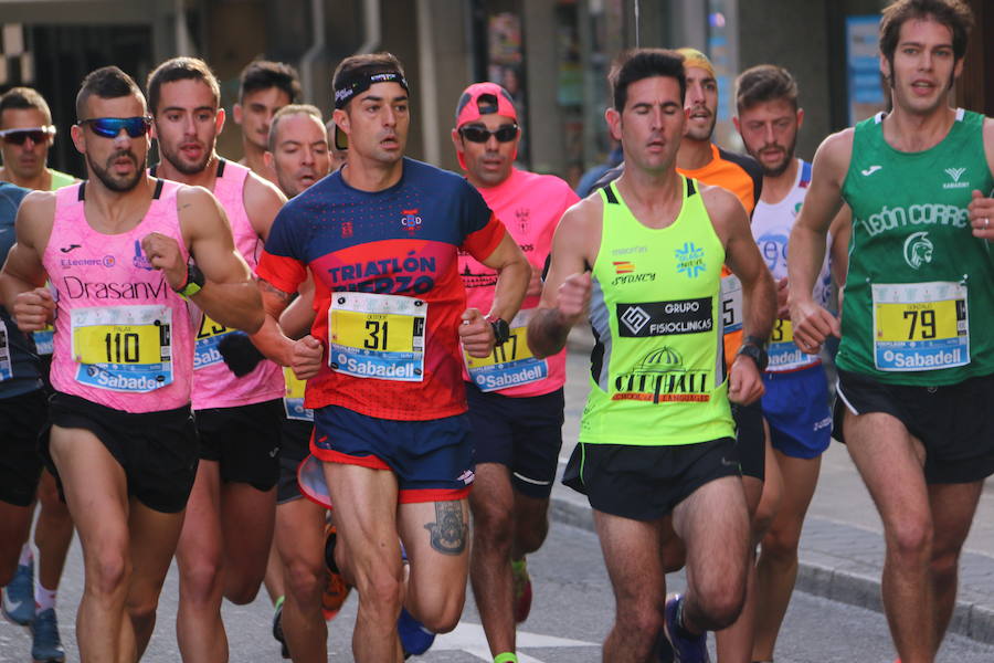 Fotos: Paso de los &#039;10 Kilómetros&#039; por Ordoño II