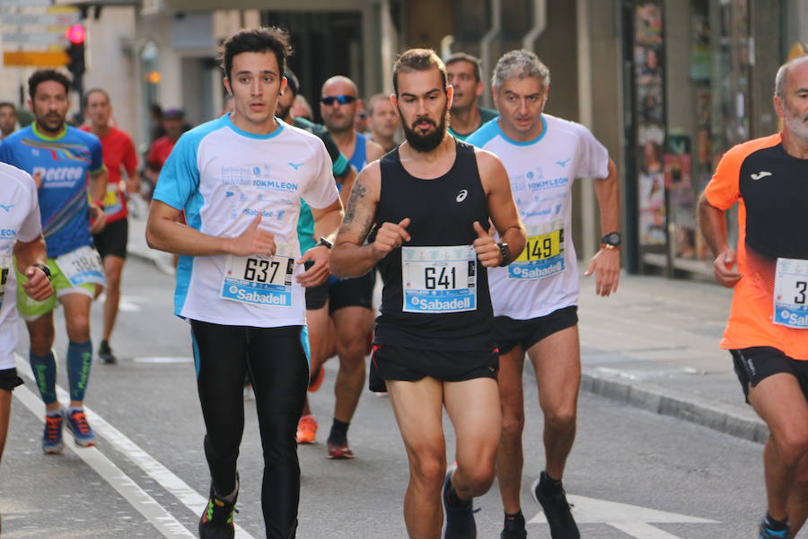 Fotos: Paso de los &#039;10 Kilómetros&#039; por Ordoño II