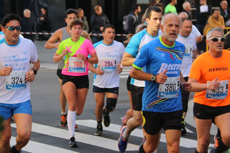 Fotos: Paso de los &#039;10 Kilómetros&#039; por Ordoño II