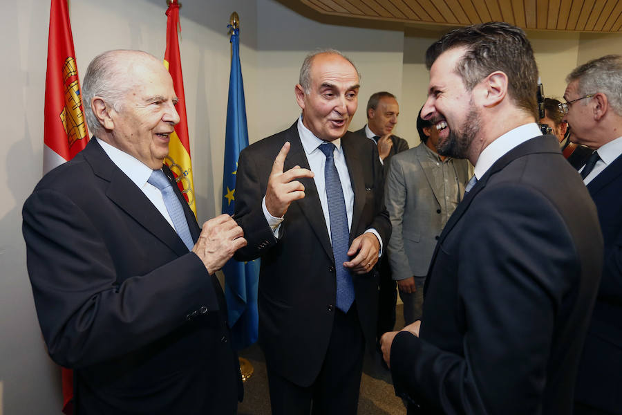 Fotos: Toma de posesión de Tomás Quintana López como Procurador del Común de Castilla y León