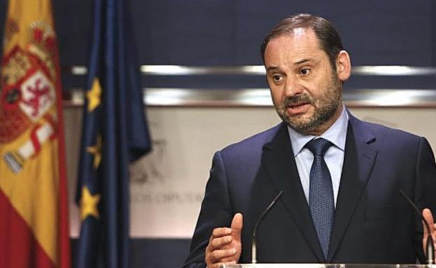 Imagen del ministro de Fomento.