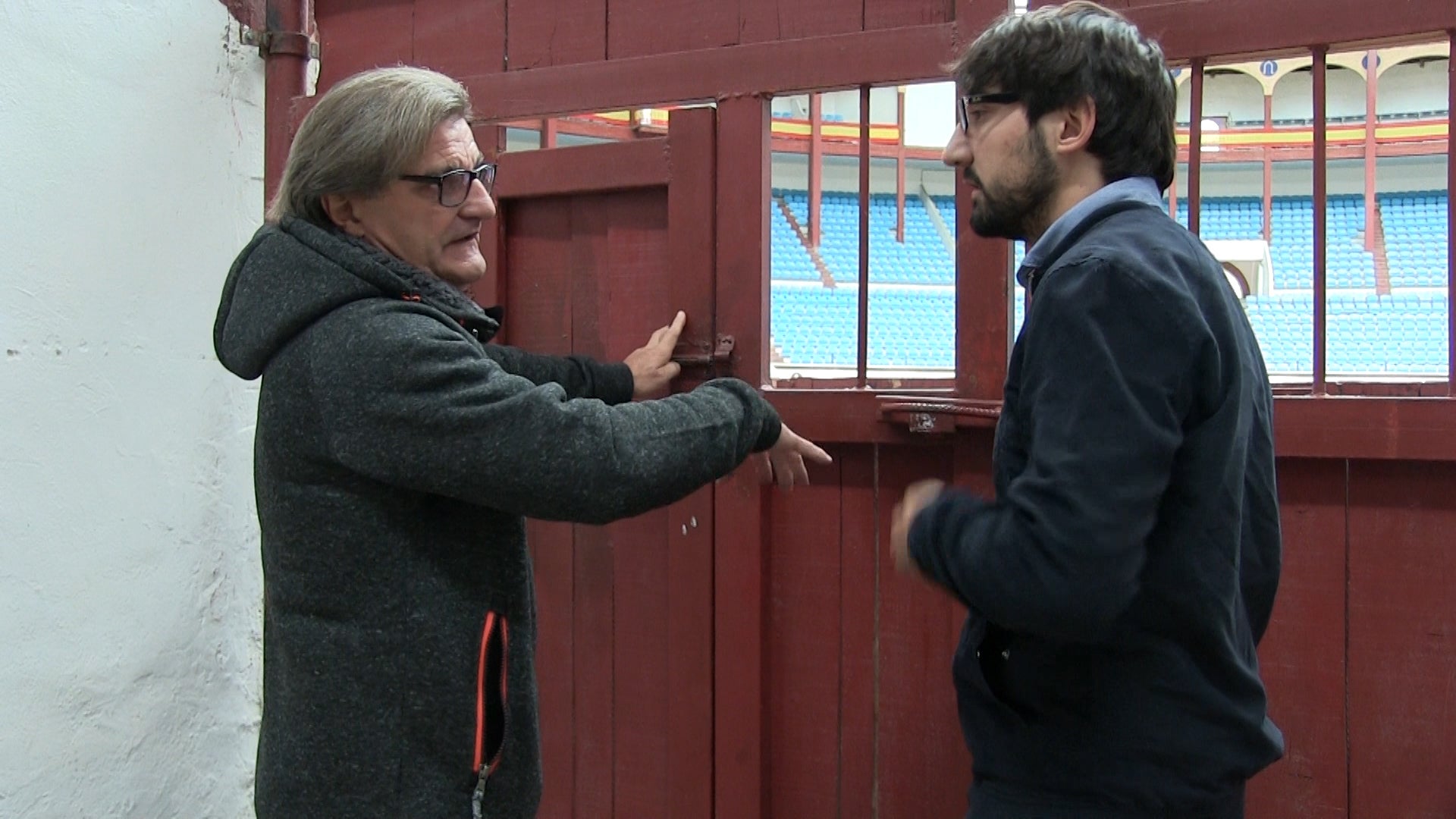 Carlos Alberto Albano Gatti, conocido como Tano, reside desde hace más de 10 años en Plaza de Toros de León, este argentino de 65 años de edad abre, cierra y vigila este recinto que para él es su casa 