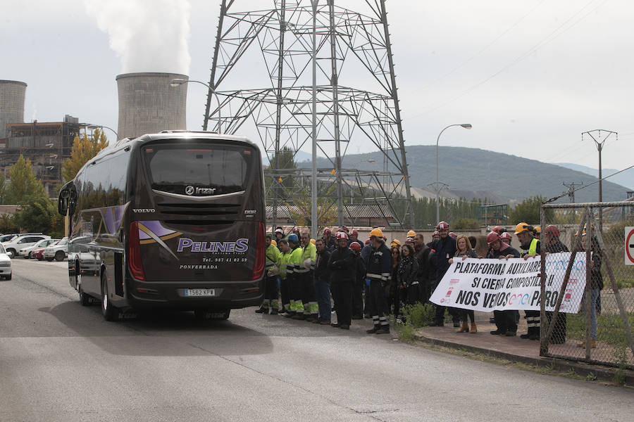 Fotos: Concentración de trabajadores de la subcontrata de Compostilla II en Cubillos del Sil