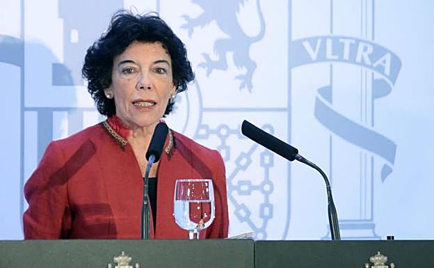 La ministra de educación Isabel Celáa.