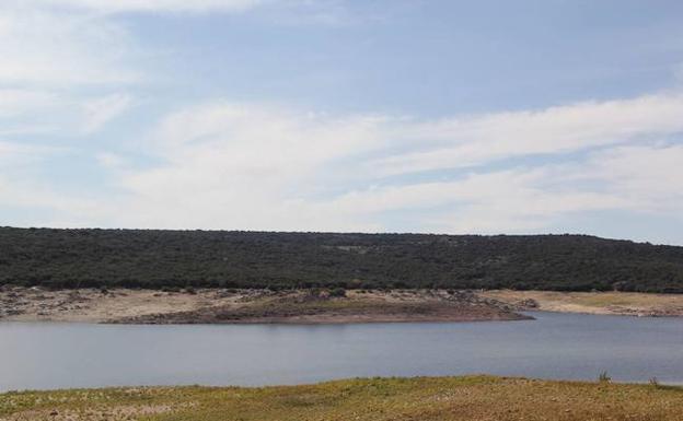 Embalse de de las Cogotas, en Ávila, en 2017. 