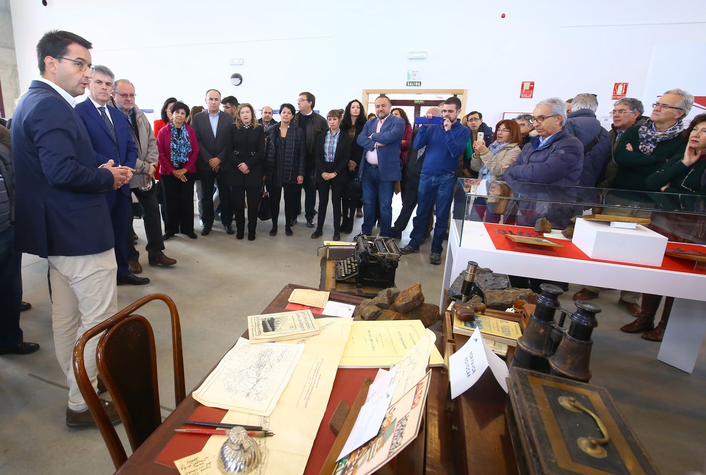 Exposición 'Del sueño de Lazurtegui a la MSP', que inaugura las jornadas 'El hierro y carbón en el Noroeste Ibérico', organizadas por la Uned de Ponferrada