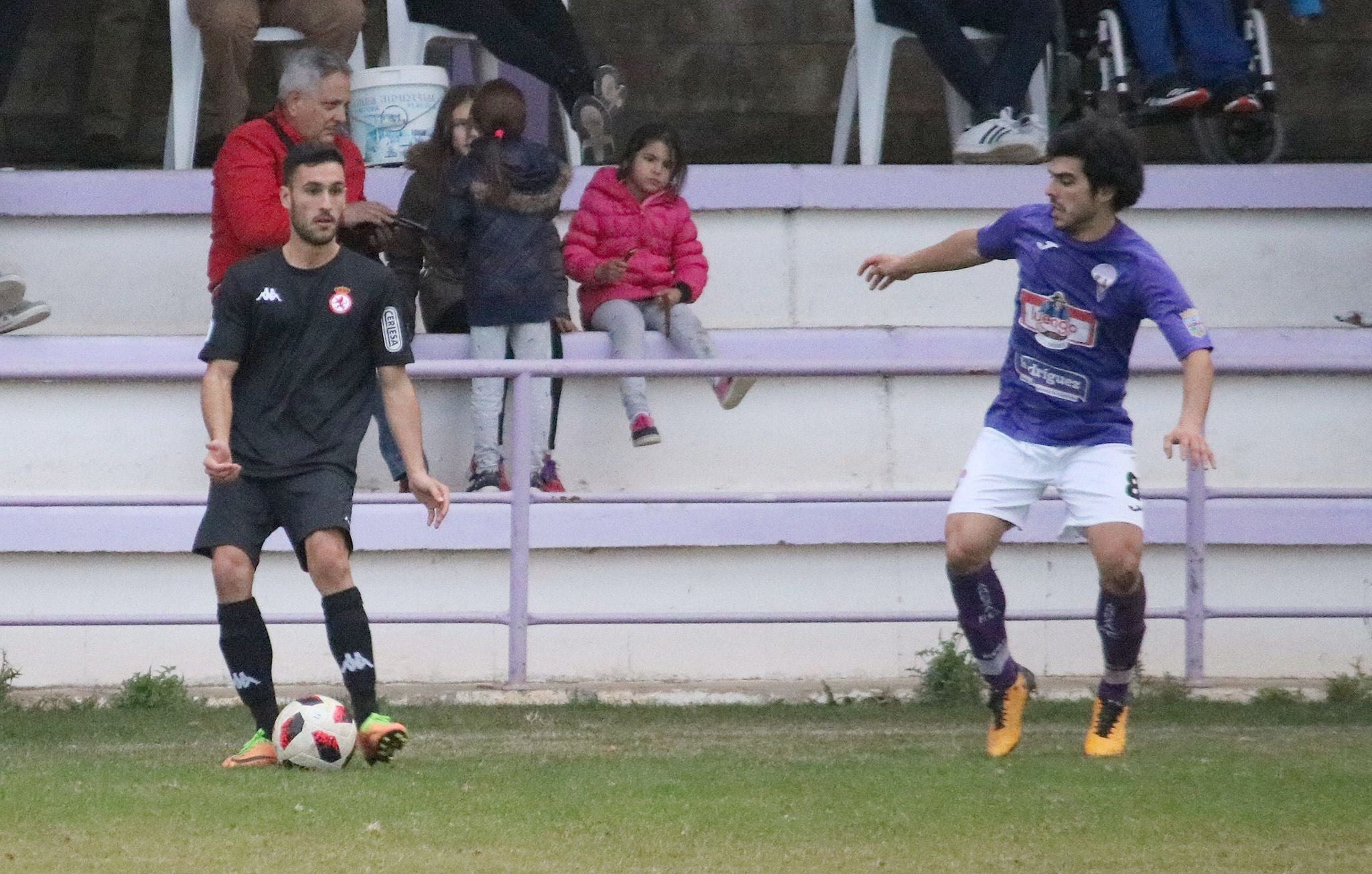 Un gol de La Bañeza arruina la ilusión del Júpiter de puntuar en La Llanera