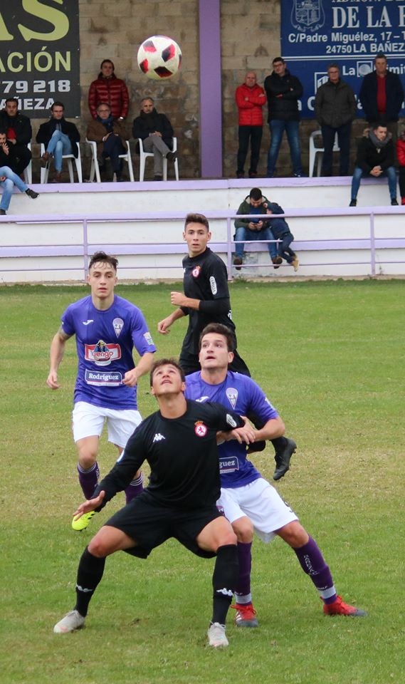 Un gol de La Bañeza arruina la ilusión del Júpiter de puntuar en La Llanera