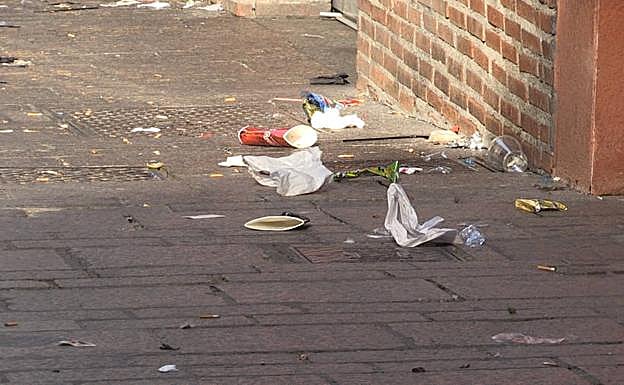 Galería. Basura en León.