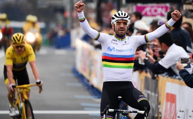 Alejandro Valverde atravesando la línea de meta