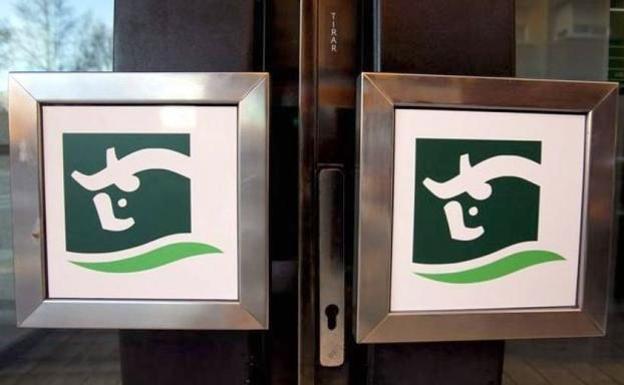 Unicaja plantea nuevos ajustes de plantilla y oficinas que afectarán a la Comunidad.