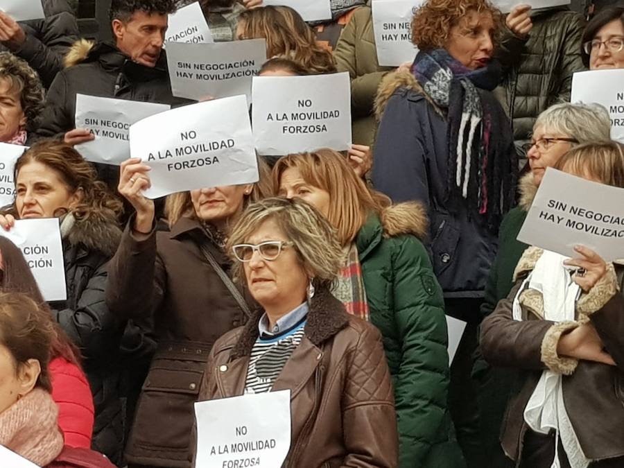 Fotos: Parón a las puertas de los Juzgados de León