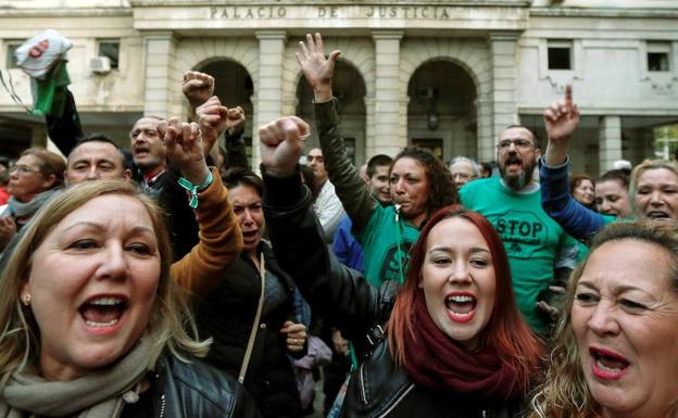 Manifestación por la sentencia del Supremo sobre el impuesto de los actos jurídicos documentados.