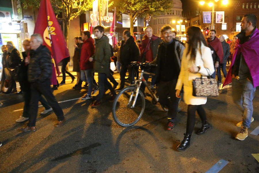 Fotos: Manifestación del 15-N por las calles de León