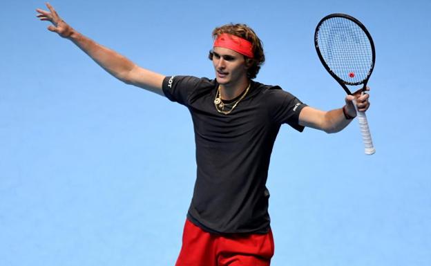 Alexander Zverev celebra su victoria ante John Isner. 