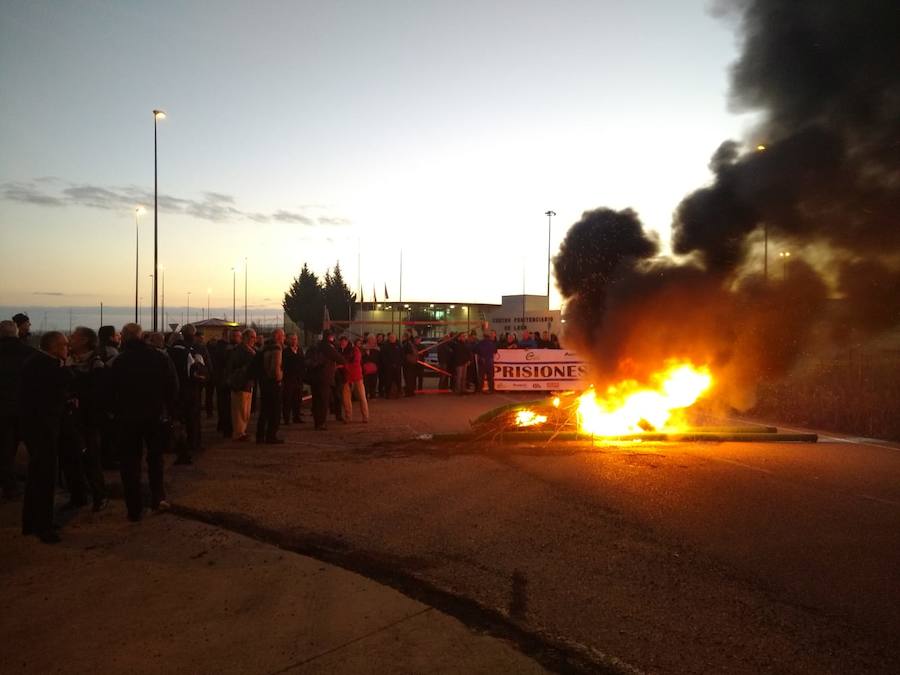 Fotos: Inicio de la huelga en la prisión de Villahierro