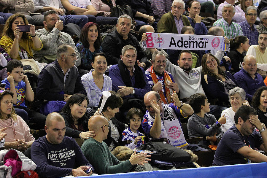 Fotos: Partido de Liga de Campeones en León