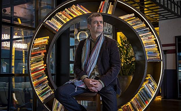 El periodista y escritor británico Giles Tremlett. 