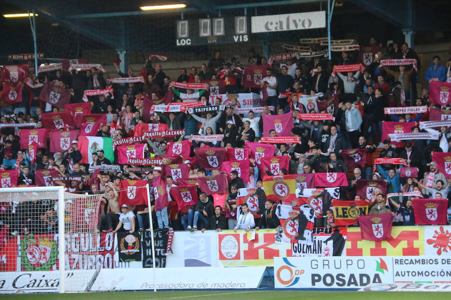 Fotos: Ambiente en las gradas de El Toralín