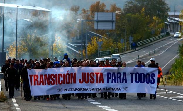 Inicio de la primera etapa de la marcha minera de la plataforma Santa Bárbara.