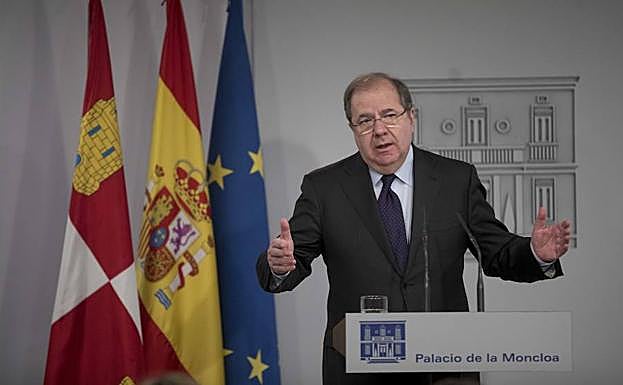El presidente de la Junta, durante la rueda de prensa posterior.