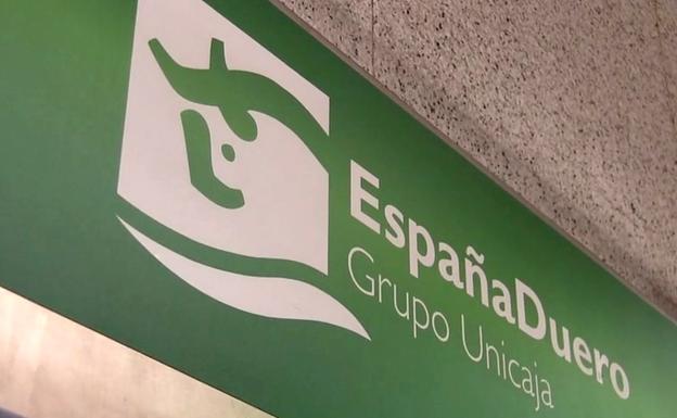 Unicaja plantea 800 bajas y 300 traslados para ajustar su plantilla.