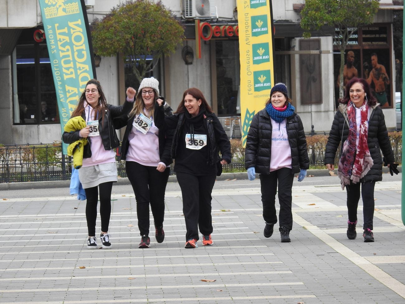 Fotos: Las mejores imágenes de la Carrera de las Empresas (II)